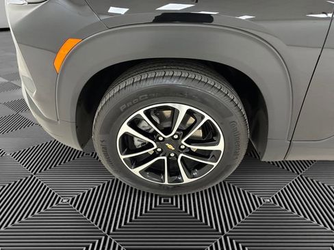 Certified 2024 Chevrolet TrailBlazer LT w/ LT Cold Weather Package FWD image 9