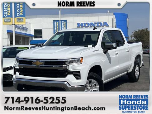 Used 2025 Chevrolet Silverado 1500 LT image 1