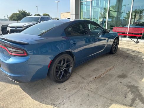 Used 2022 Dodge Charger SXT w/ Blacktop Package RWD image 17
