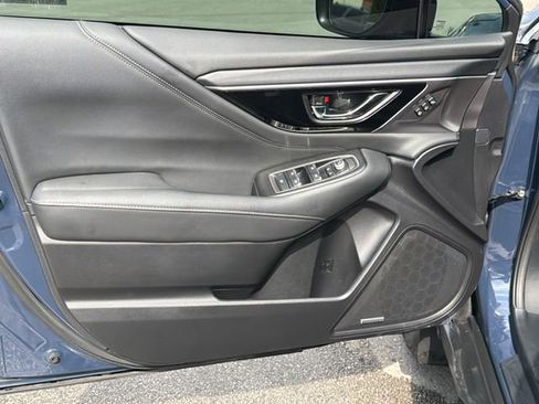 Used 2025 Subaru Outback Limited XT AWD/4WD image 17