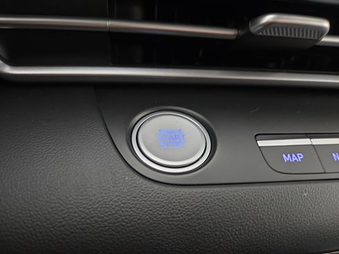 Used 2023 Hyundai Elantra SEL w/ Convenience Package image 25