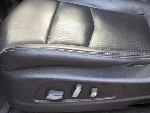 Used 2021 Cadillac XT6 Premium Luxury image 10