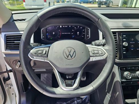 Used 2023 Volkswagen Atlas SEL R-Line AWD/4WD image 28