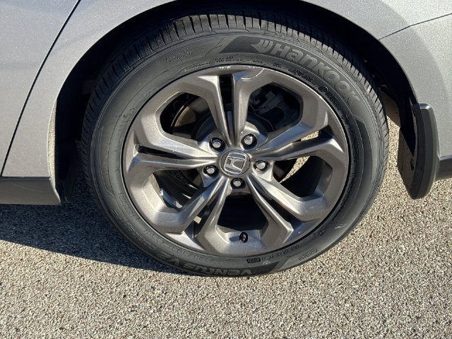 Used 2023 Honda Accord EX image 31
