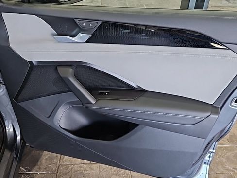 New 2026 Volkswagen Tiguan SE R-Line image 11