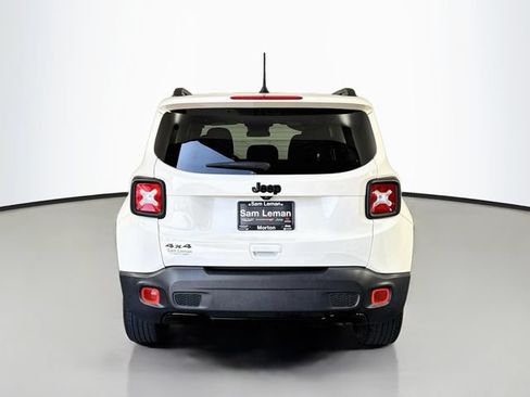 Used 2022 Jeep Renegade Altitude AWD/4WD image 6