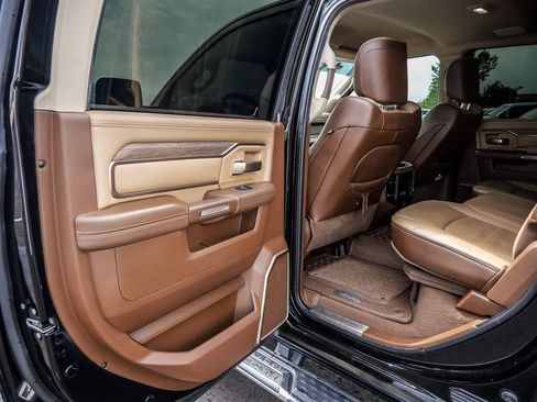 Used 2022 RAM 2500 Limited AWD/4WD image 29