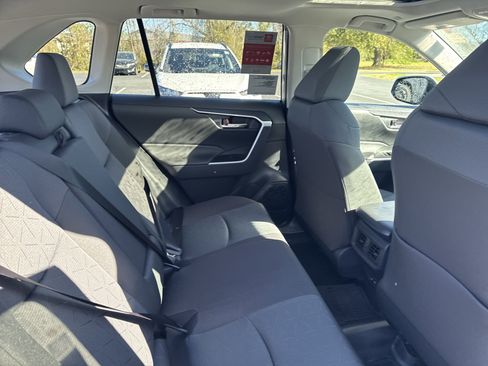New 2025 Toyota RAV4 XLE w/ Convenience Package AWD/4WD image 29