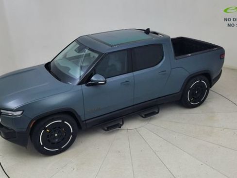 Used 2025 Rivian R1T Premium AWD/4WD image 79