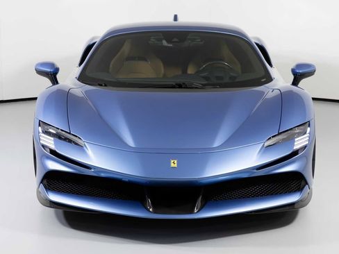Used 2022 Ferrari SF90 Stradale image 7