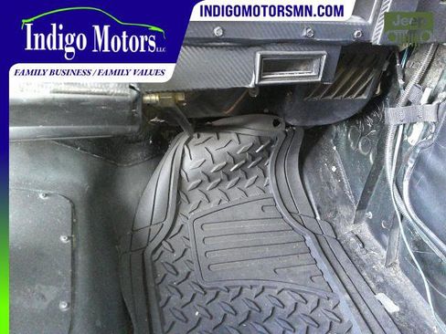 Used 1995 Jeep Wrangler S image 25
