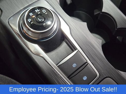 New 2025 Ford Escape Active w/ Cold Weather Package FWD image 32
