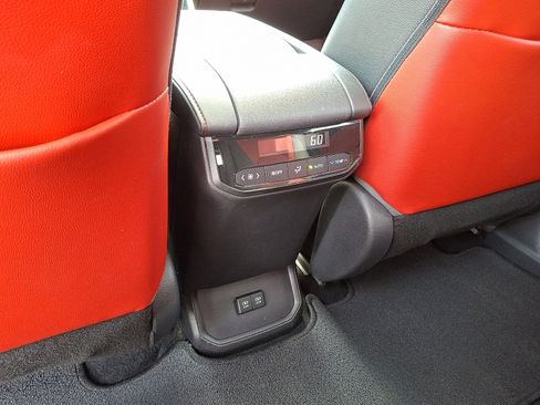 Certified 2021 Toyota Highlander XSE image 13