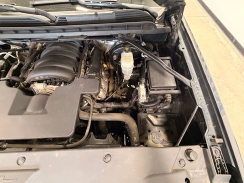 Used 2018 Chevrolet Silverado 1500 LT w/ All Star Edition image 44