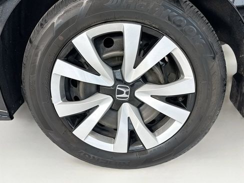 Certified 2025 Honda Civic LX image 31