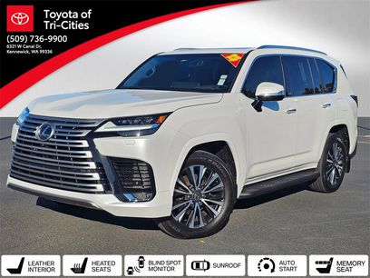 Used 2025 Lexus LX 600 4WD w/ Premium Package