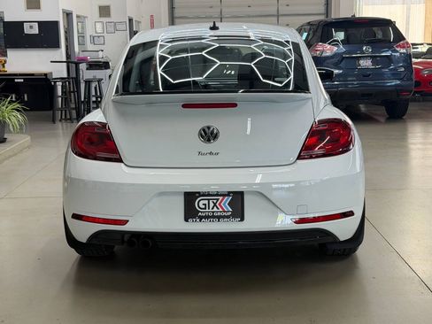 Used 2018 Volkswagen Beetle 2.0T FWD image 3