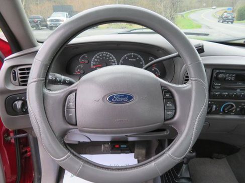 Used 2004 Ford F150 XLT AWD/4WD image 7