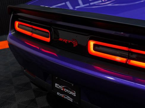 Used 2016 Dodge Challenger SRT Hellcat RWD image 16
