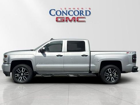 Used 2018 Chevrolet Silverado 1500 LT w/ All Star Edition AWD/4WD image 7