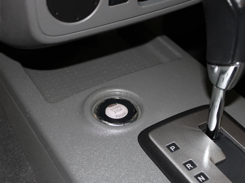 Used 2020 Nissan Frontier S RWD image 17