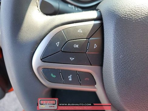 Used 2021 Jeep Cherokee Latitude Lux w/ Sun & Sound Group image 24