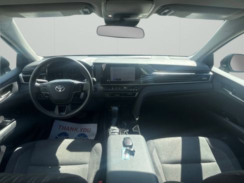 Used 2025 Toyota Camry LE image 23