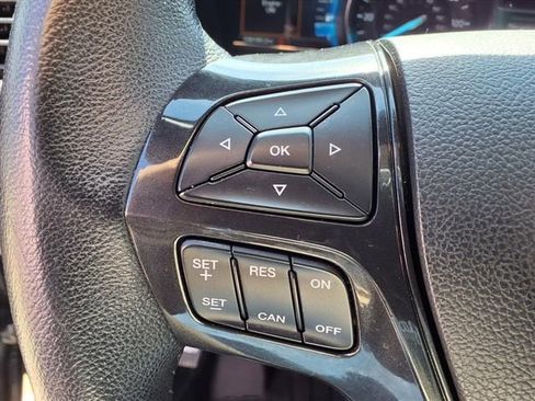 Used 2017 Ford Explorer XLT w/ Equipment Group 202A image 15