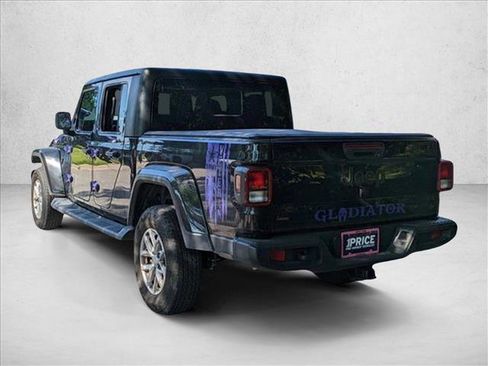 Used 2023 Jeep Gladiator Sport image 6