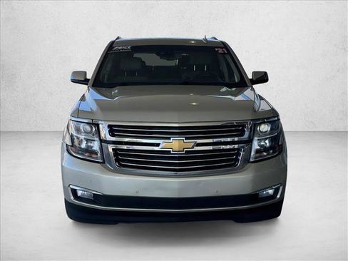 Used 2017 Chevrolet Suburban Premier AWD/4WD image 7