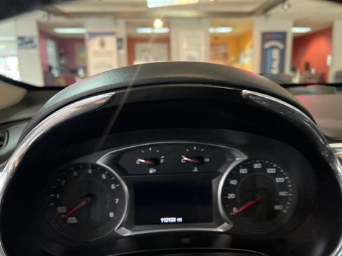 Used 2018 Chevrolet Malibu LT image 12