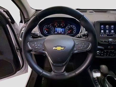 Used 2024 Chevrolet Equinox LT w/ Driver Convenience Package AWD/4WD image 11