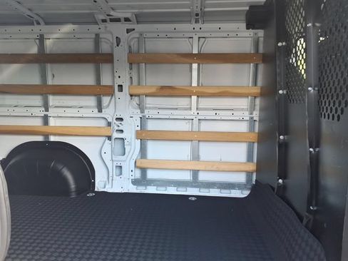 Used 2025 RAM ProMaster 2500 w/ U-Haul Equipment Group FWD image 19