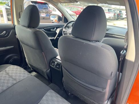 Used 2017 Nissan Rogue Sport SV w/ SV All-Weather Package image 14