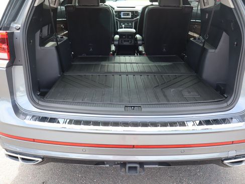 Used 2023 Volkswagen Atlas SEL Premium AWD/4WD image 17