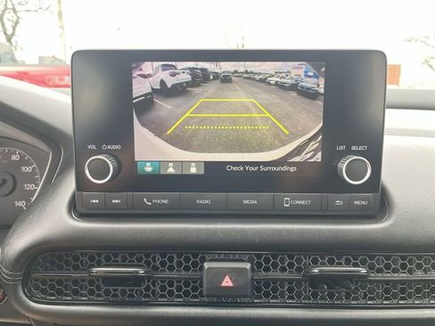 Used 2025 Honda HR-V LX image 24