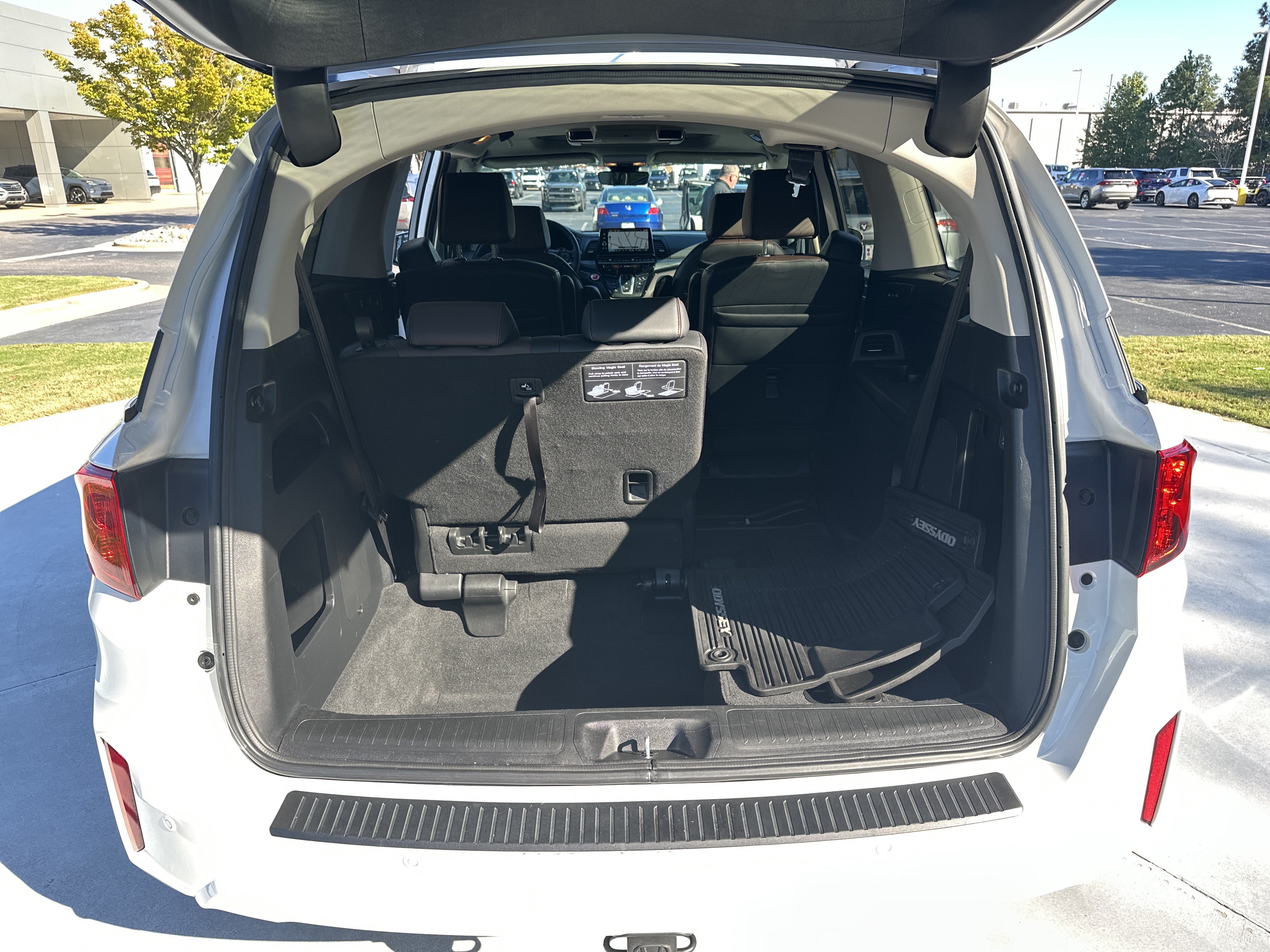 Used 2025 Honda Odyssey Elite image 34