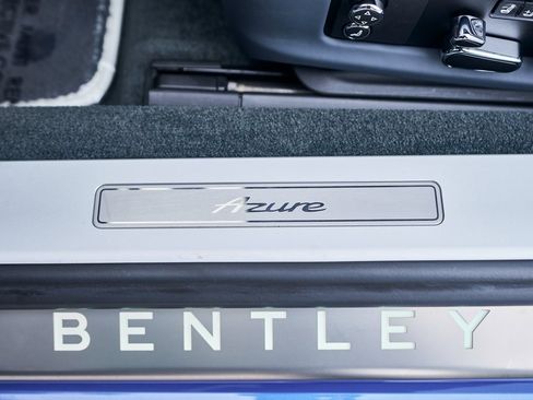 Used 2023 Bentley Continental GT Azure image 33