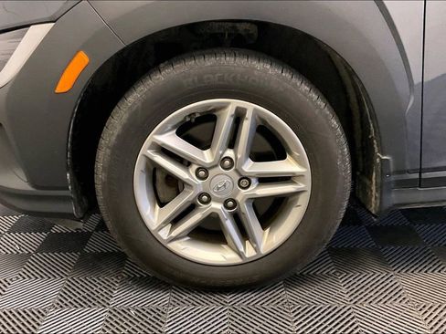 Used 2022 Hyundai Kona SE AWD/4WD image 7
