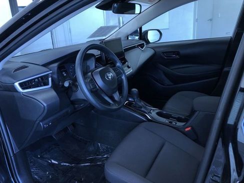 Used 2025 Toyota Corolla LE image 26