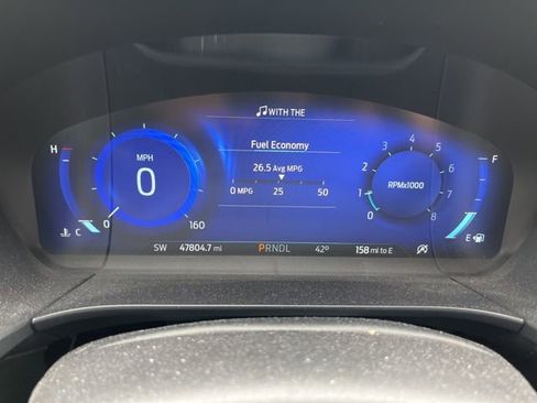 Used 2022 Ford Escape Titanium w/ Class II Trailer Tow Package image 7