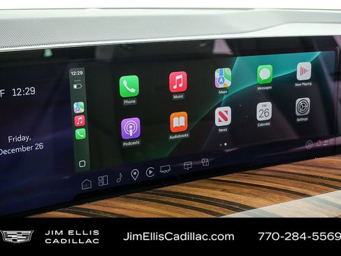 Used 2026 Cadillac Escalade Platinum Sport w/ LPO, ONYX Package image 17