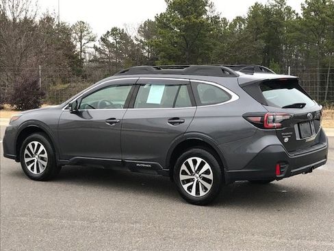 Used 2021 Subaru Outback 2.5i image 3