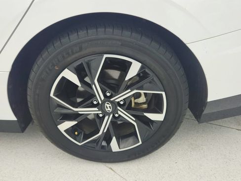 Used 2025 Hyundai Sonata SEL FWD image 28