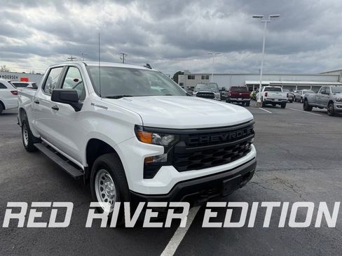 Used 2025 Chevrolet Silverado 1500 W/T w/ WT Value Package image 3