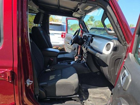 Used 2021 Jeep Wrangler Unlimited Islander image 5