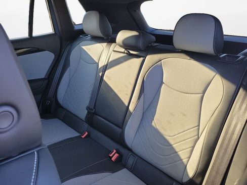 New 2026 Volkswagen Tiguan SE R-Line AWD/4WD image 12