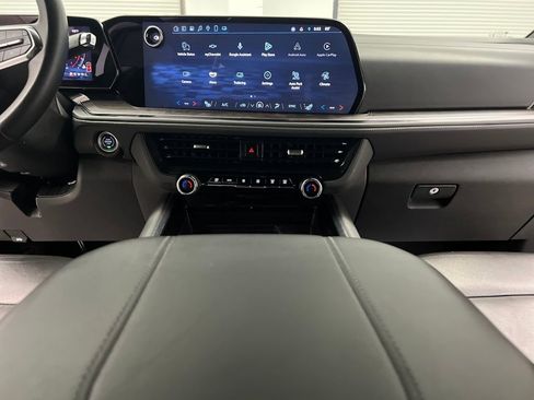 Used 2025 Chevrolet Tahoe LT image 43