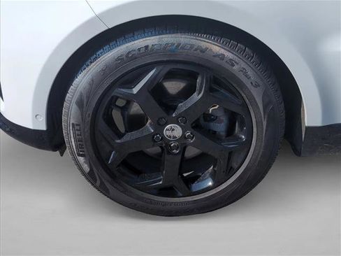 Used 2018 Land Rover Range Rover Sport HSE image 26