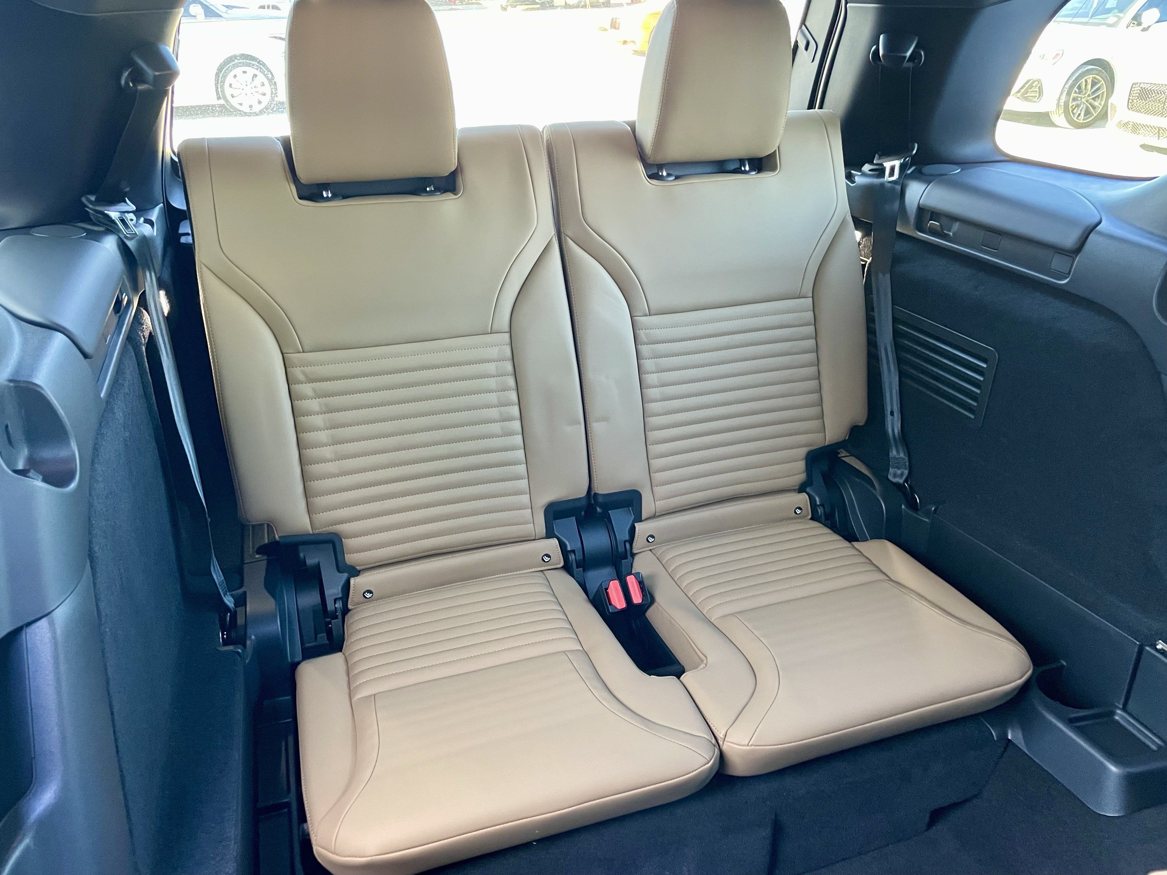 New 2026 Land Rover Discovery Dynamic SE AWD/4WD image 34